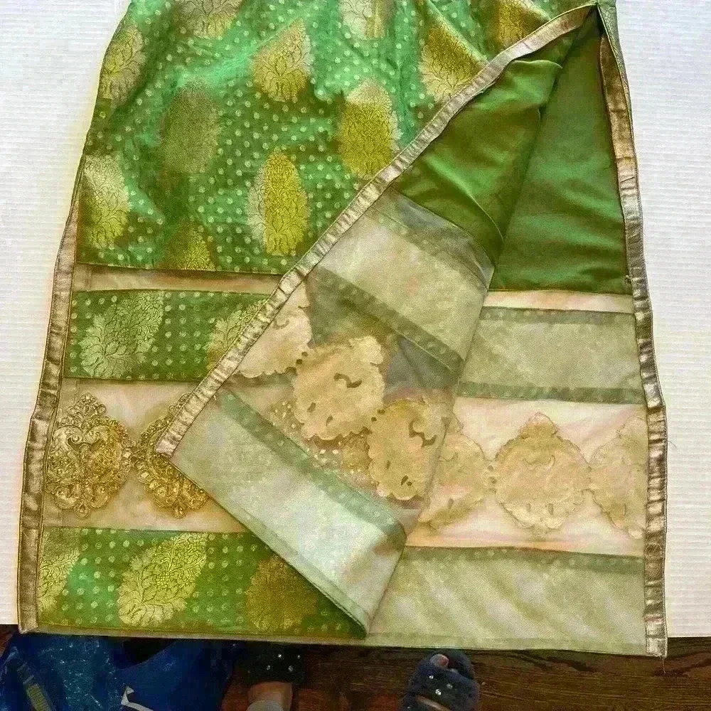 New With Tags! Rich Lady Green and Gold embroidered dress Size XL - Picture 3 of 6